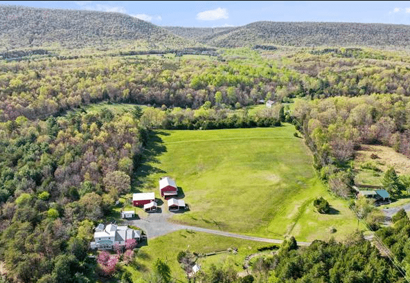 Valley historic farm for sale